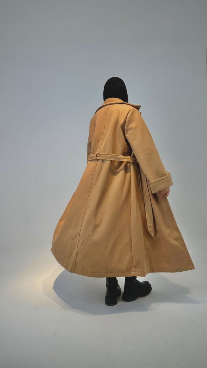 Elegant Winter Overcoat Camel Color with Belt